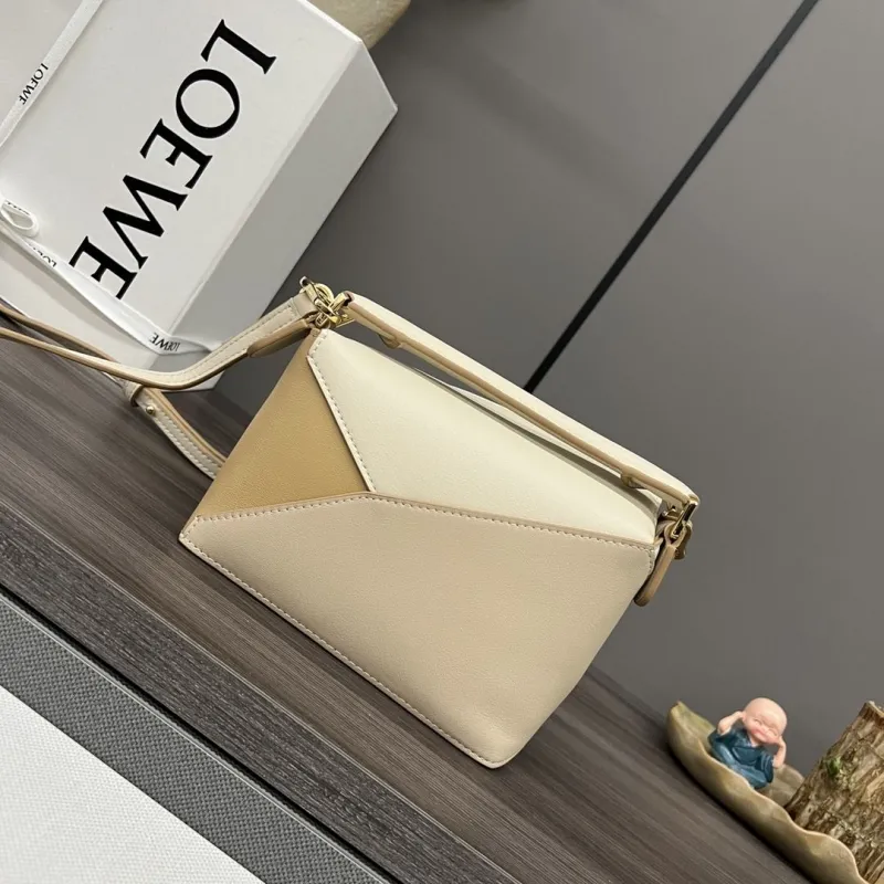 Loewe Beige Small Satchel Crossbody Bag - Image 3