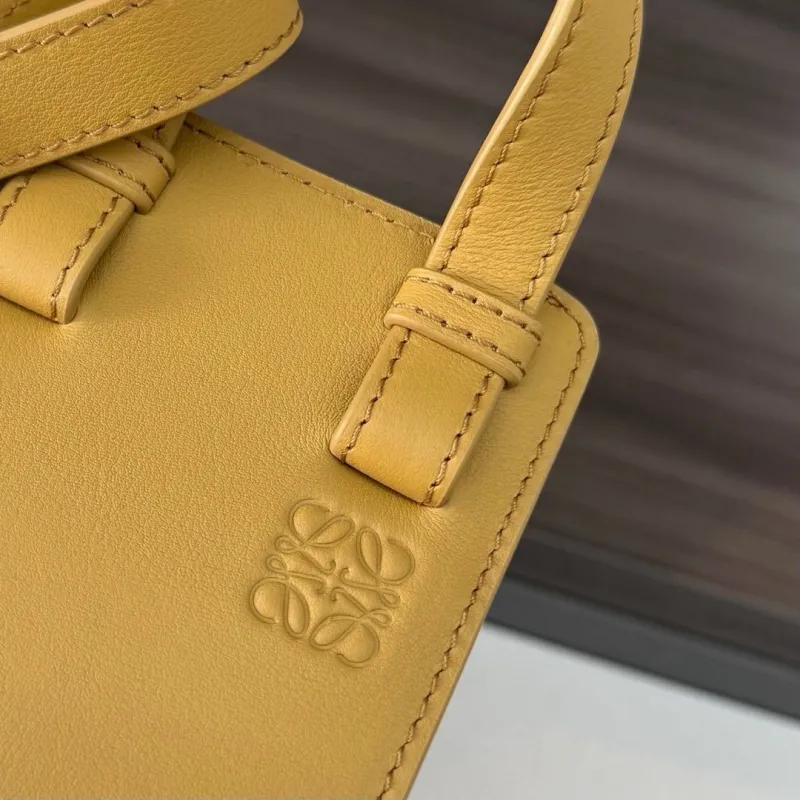 Loewe Yellow Saddle Crossbody Bag 522 - Image 6