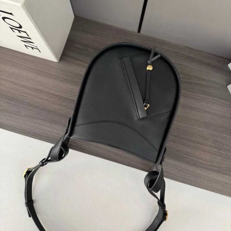 Loewe Black Saddle Crossbody Bag - Image 7