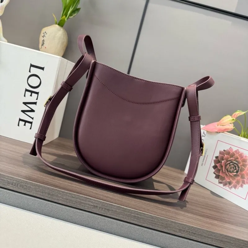 Loewe Plum Saddle Crossbody Bag 524 - Image 3