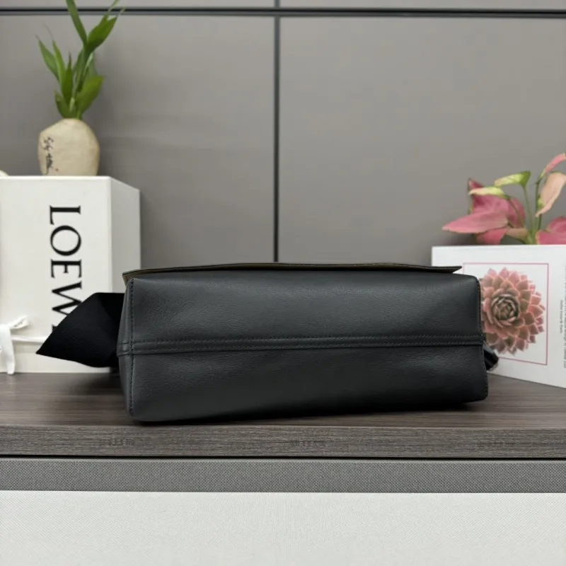 LOEWE Black Leather Crossbody Messenger Bag - Image 4