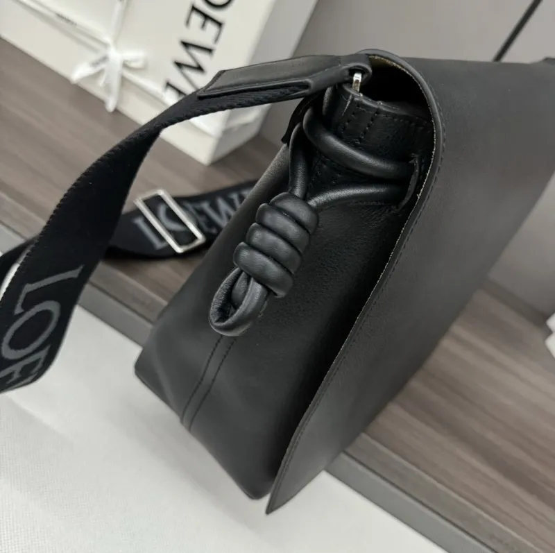 LOEWE Black Leather Crossbody Messenger Bag - Image 7