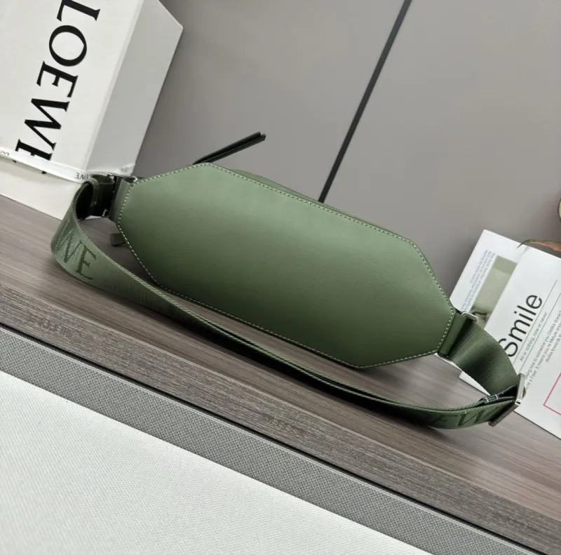 Alternative view of Loewe Satchel Bags-619