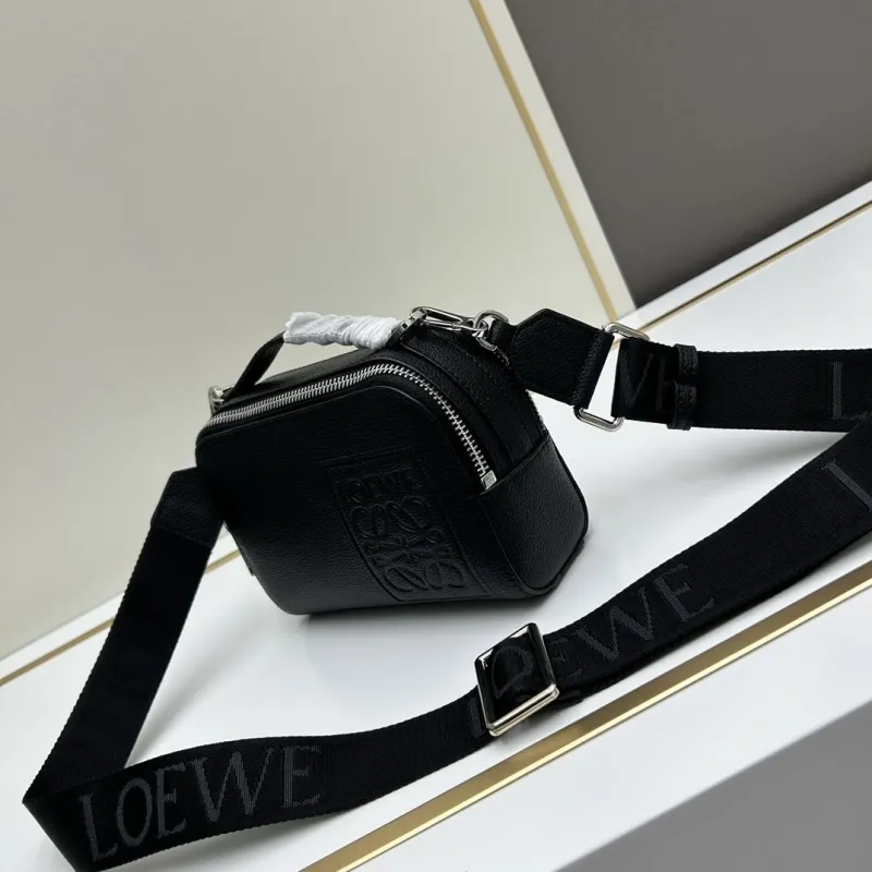 Alternative view of Loewe Satchel Bags-662