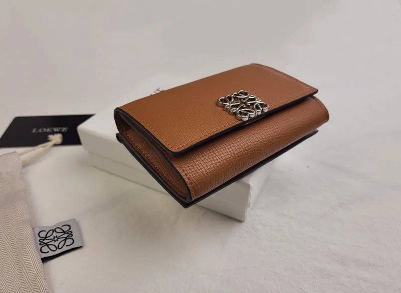 Alternative view of Loewe Satchel Bags-708