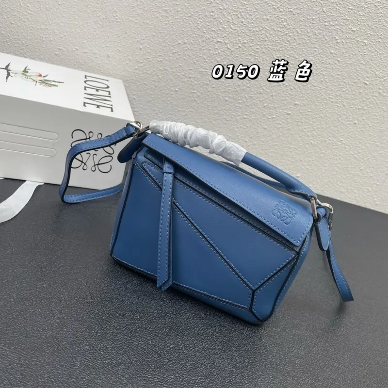Alternative view of Loewe Satchel Bags-714