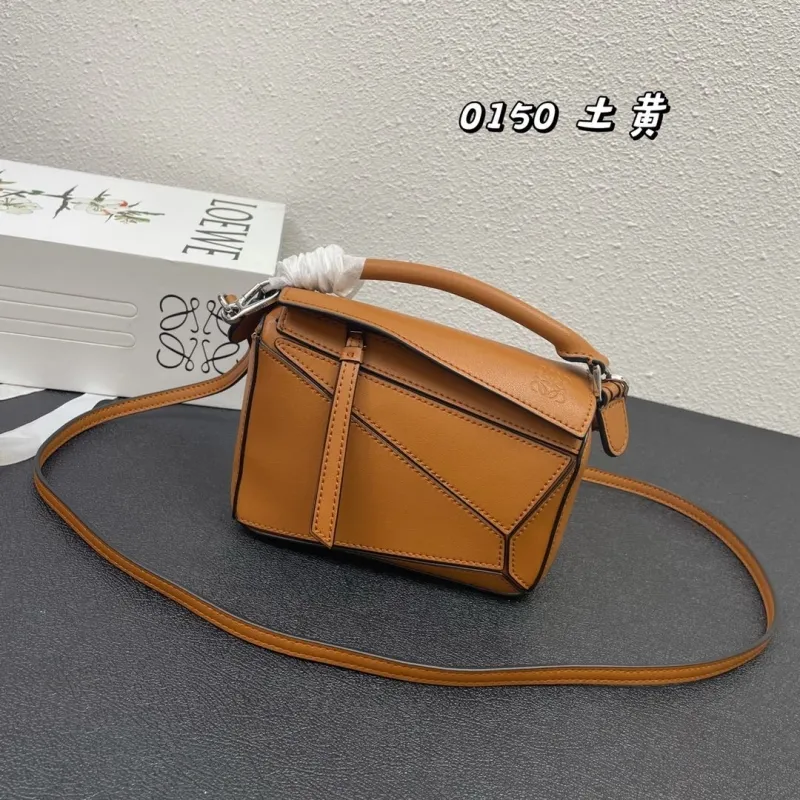 Alternative view of Loewe Satchel Bags-718