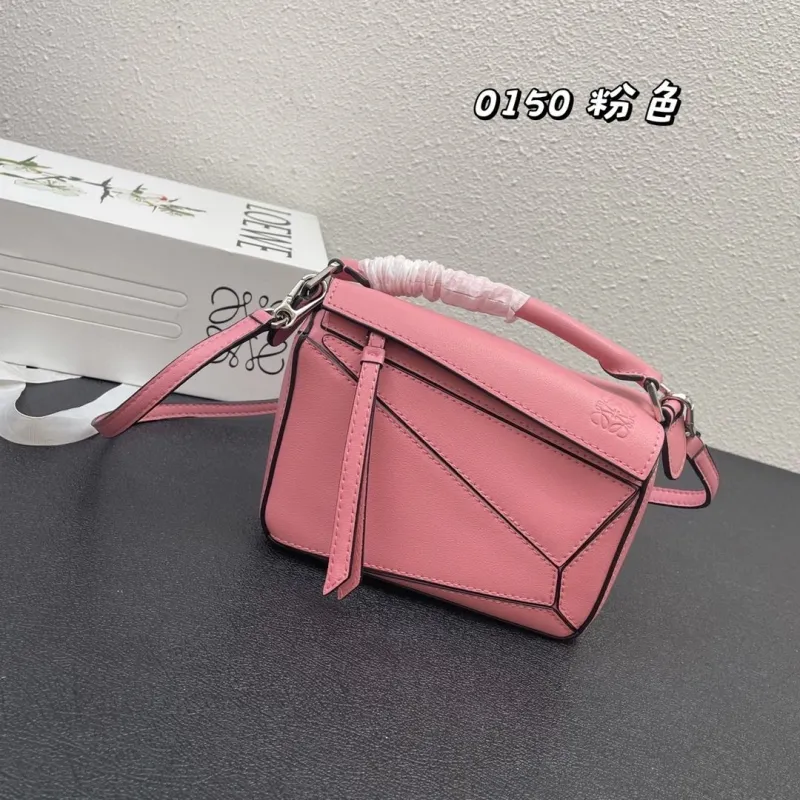 Alternative view of Loewe Satchel Bags-722