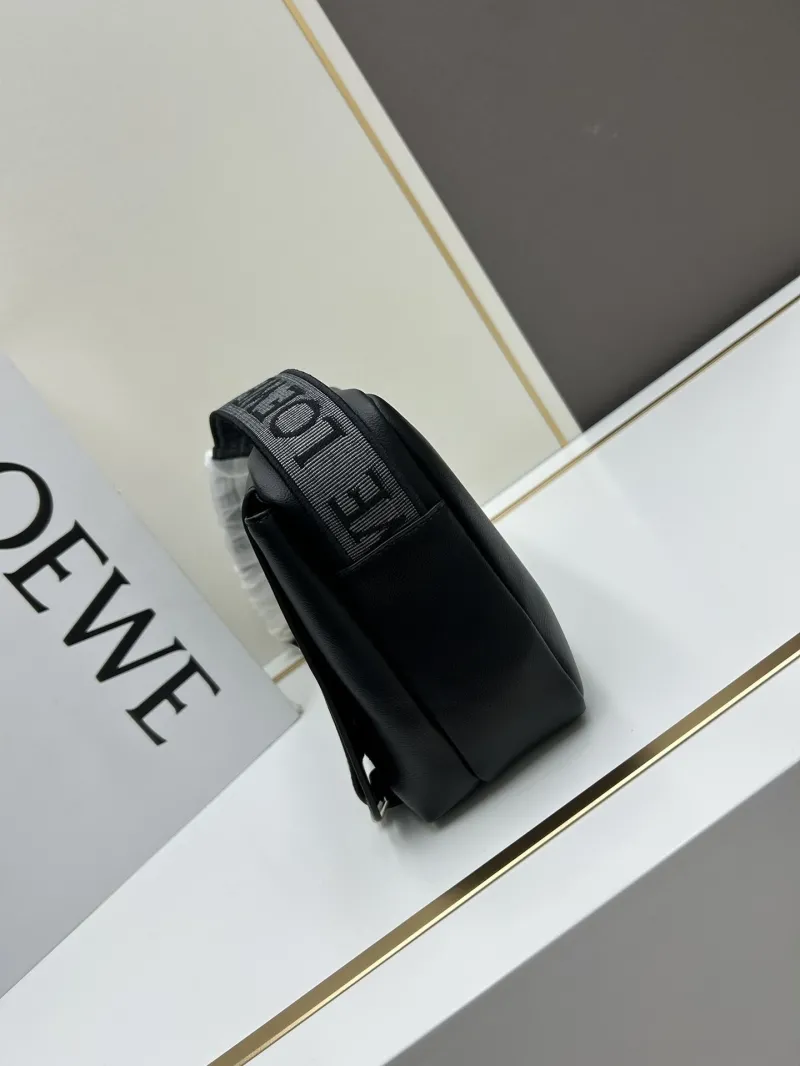 Alternative view of Loewe Satchel Bags-738