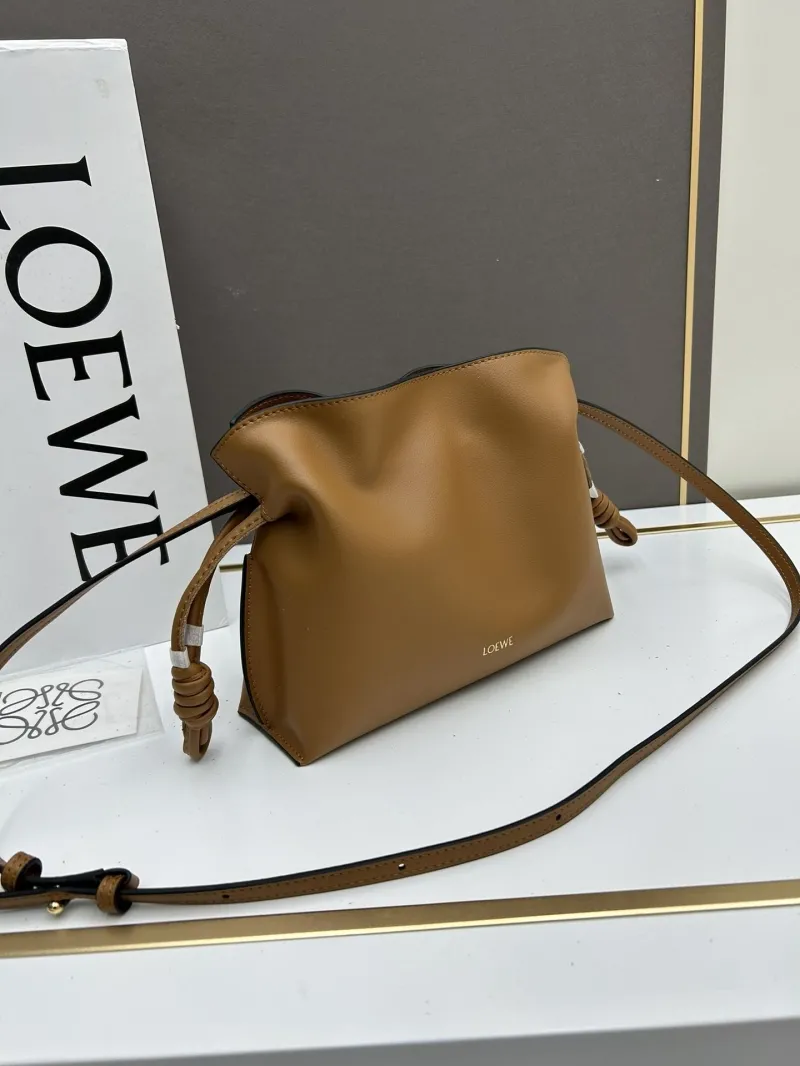 Alternative view of Loewe Satchel Bags-788
