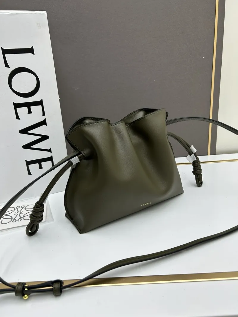 Alternative view of Loewe Satchel Bags-789