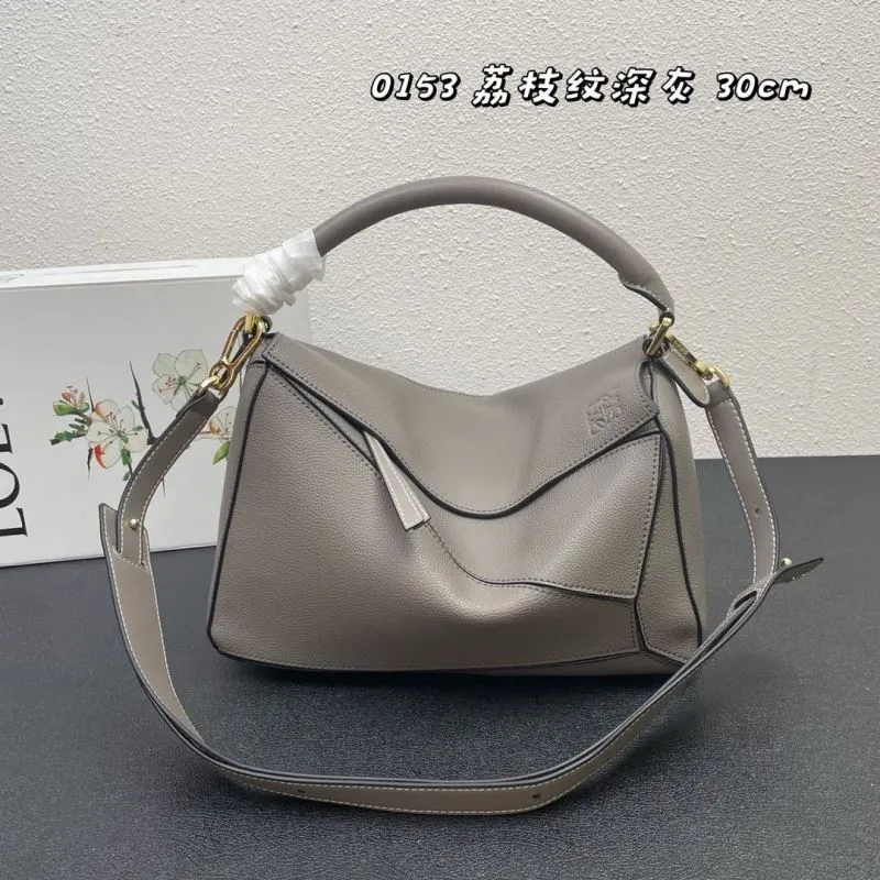 Alternative view of Loewe Satchel Bags-818
