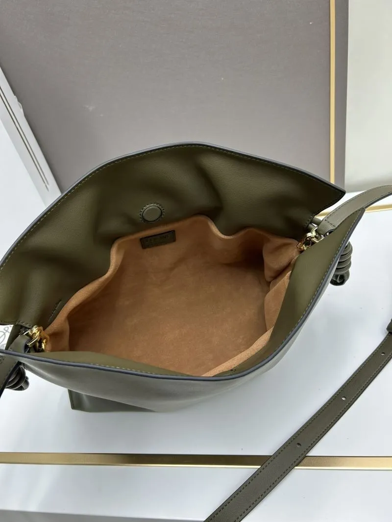 LOEWE Olive Green Leather Crossbody Bag S062 - Image 7