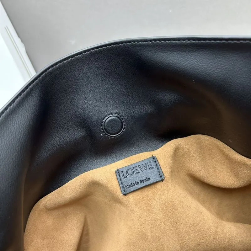 LOEWE S062 Black Leather Satchel Crossbody Bag - Image 8