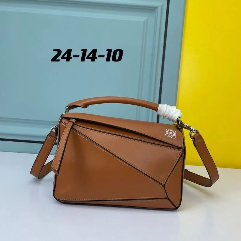 Alternative view of Loewe Satchel Bags-929