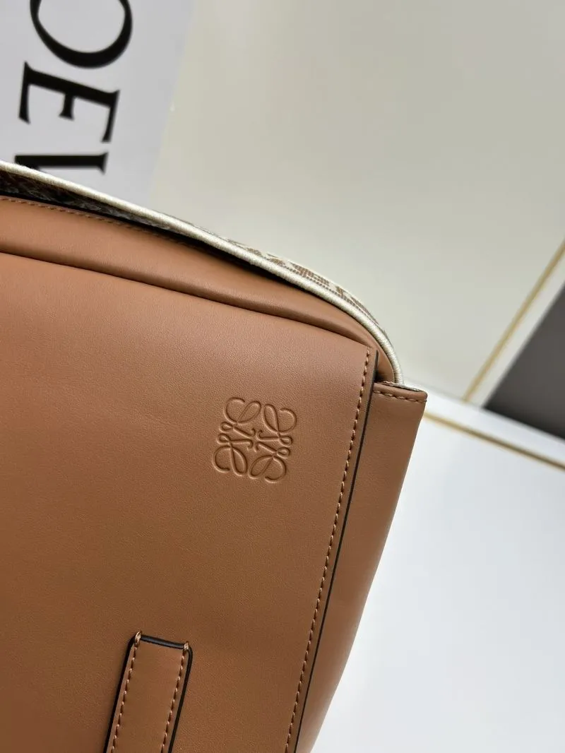 Loewe Brown Crossbody Bag S11388 - Image 4