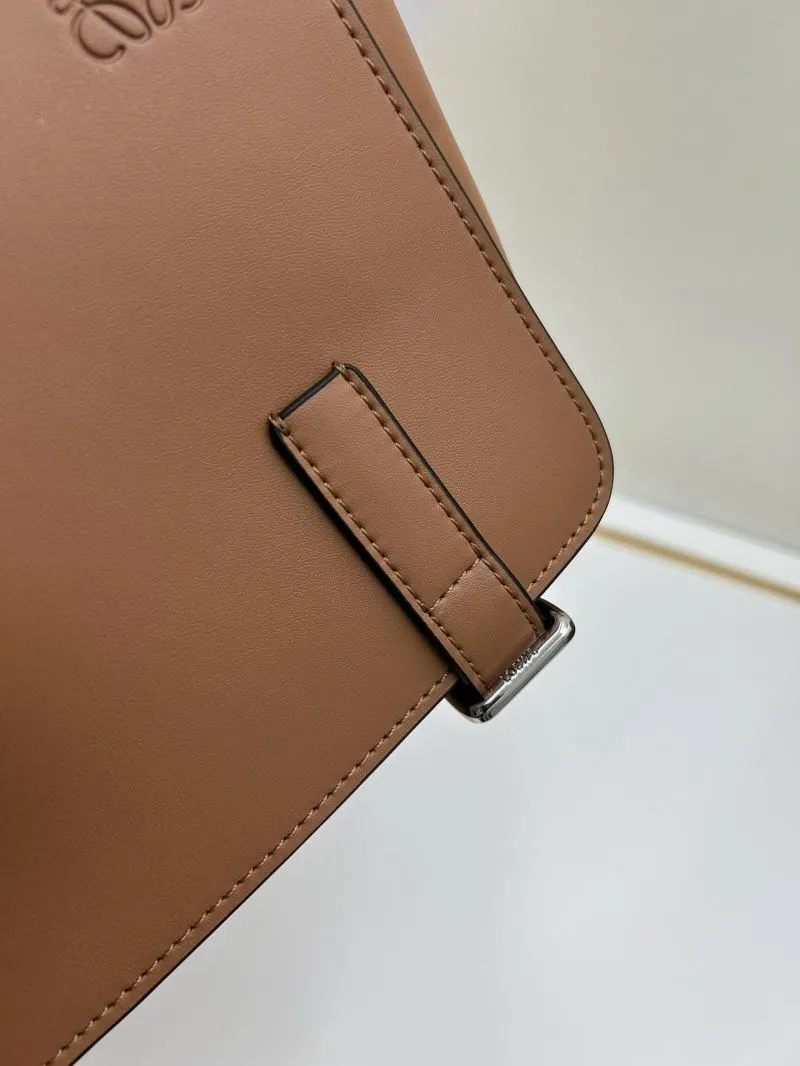 Loewe Brown Crossbody Bag S11388 - Image 6