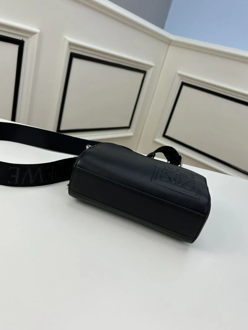Loewe Black Crossbody Satchel Bag S0688 - Image 5