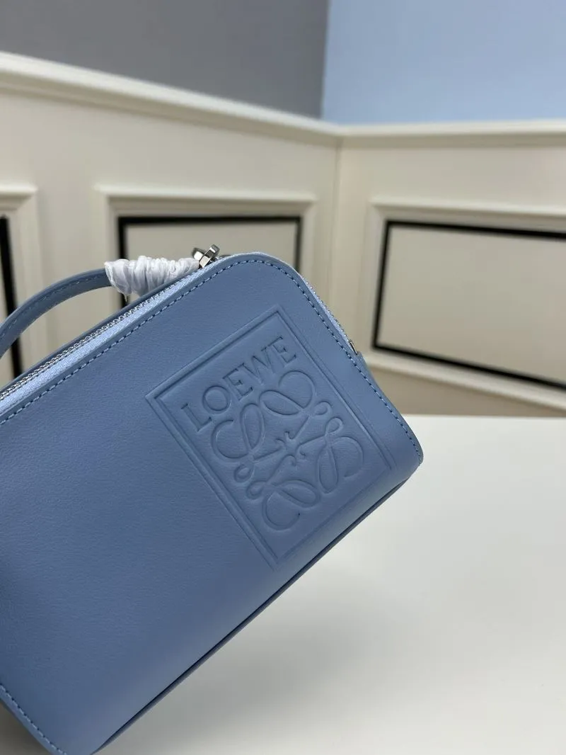 LOEWE Blue Leather Crossbody Bag S0688 18x13x7cm - Image 4