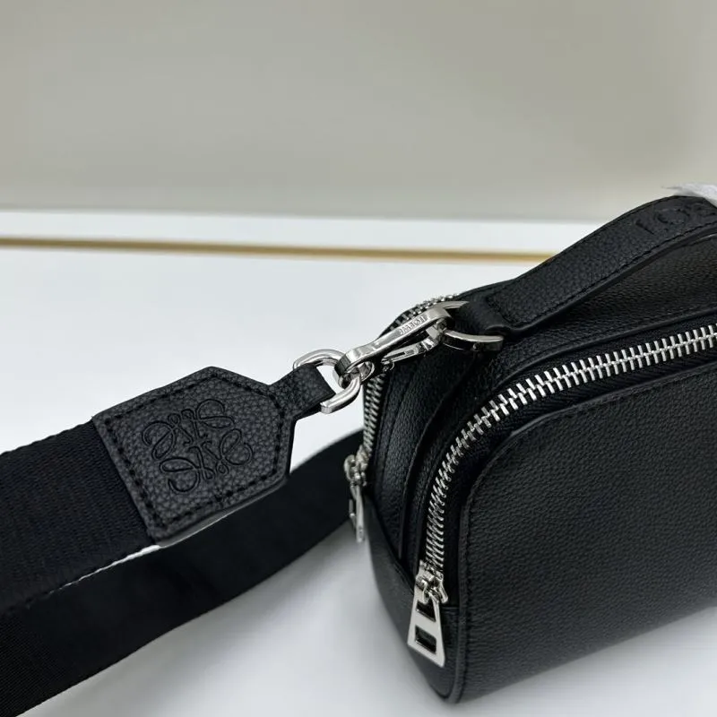 LOEWE Black Leather Crossbody Bag S0688 - Image 6