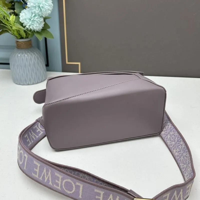 Loewe Mauve Satchel Crossbody Bag - Image 4