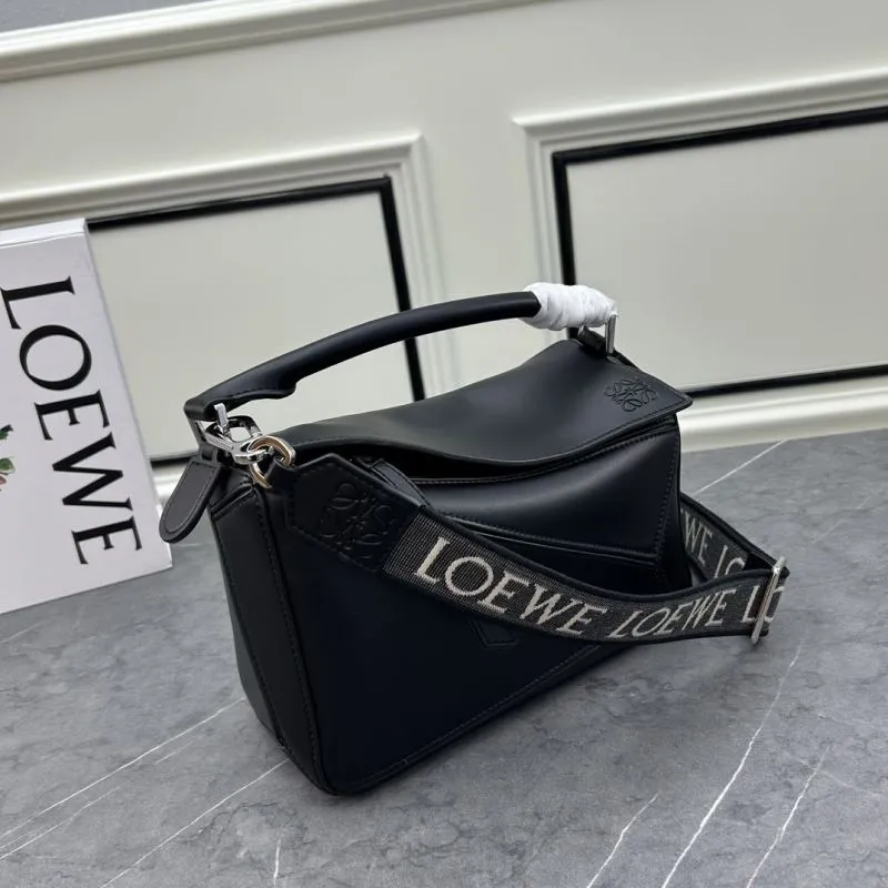 Alternative view of Loewe Satchel Bags-991