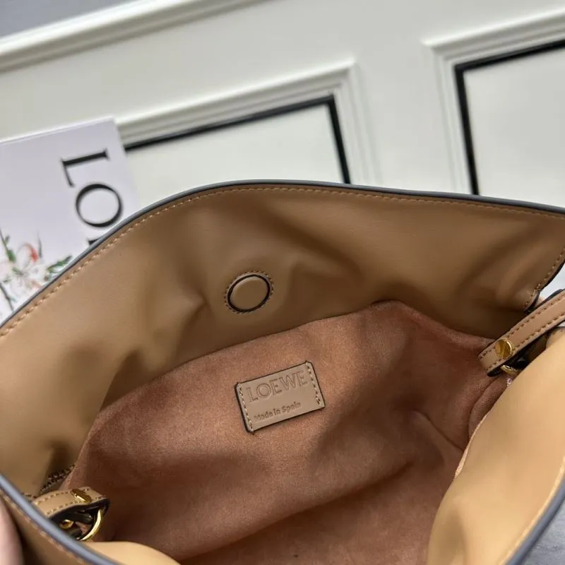 Loewe S063 Brown Crossbody Bag - Image 8