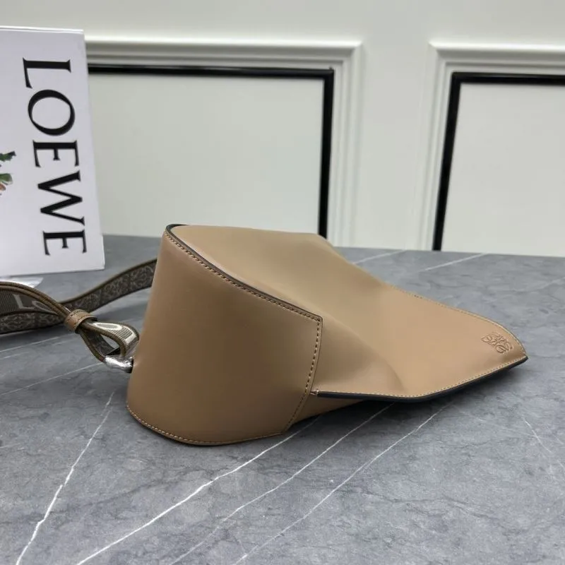LOEWE Brown Sling Bag 5327 - Image 6