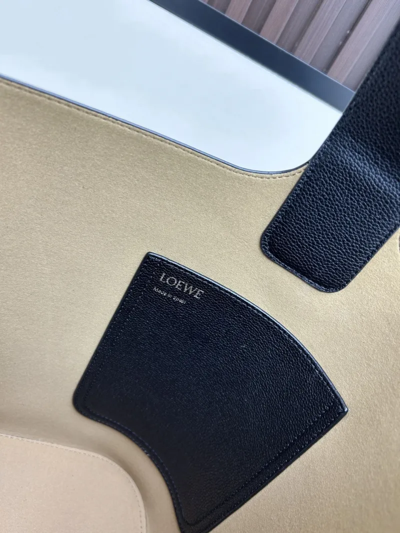 Loewe Black Leather Bucket Bag - Image 7