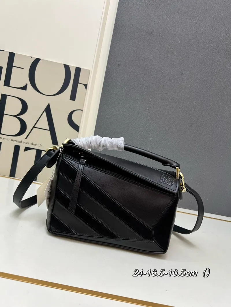 Loewe Bucket Bags-7