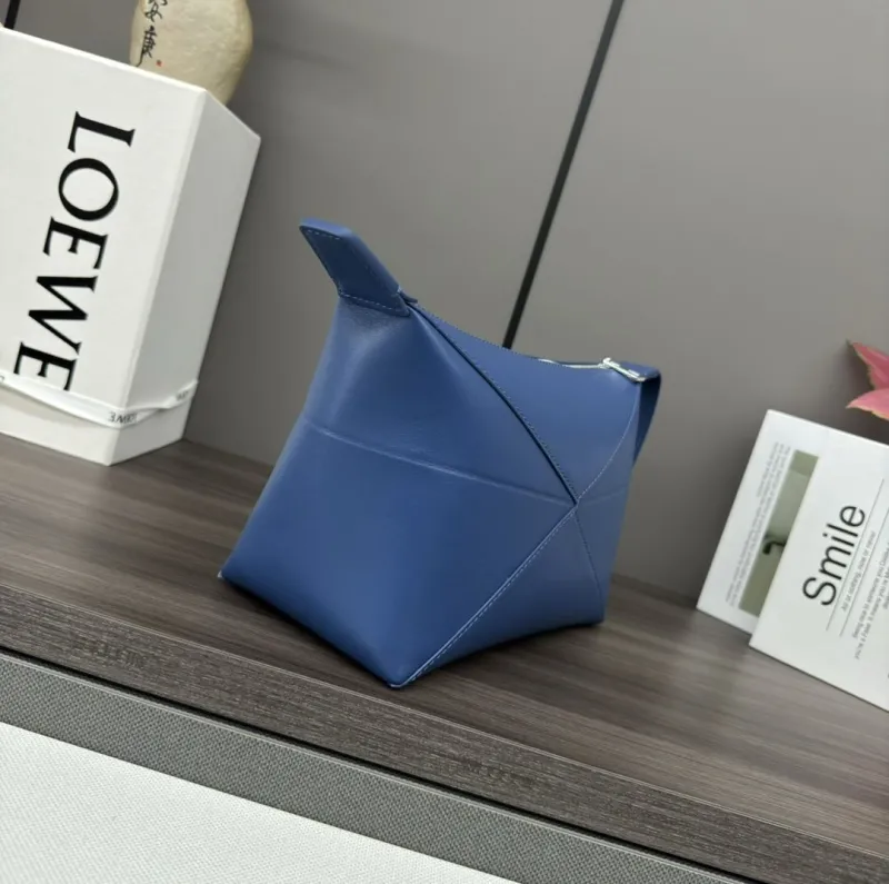 LOEWE Blue Bucket Bag 76 - Image 3