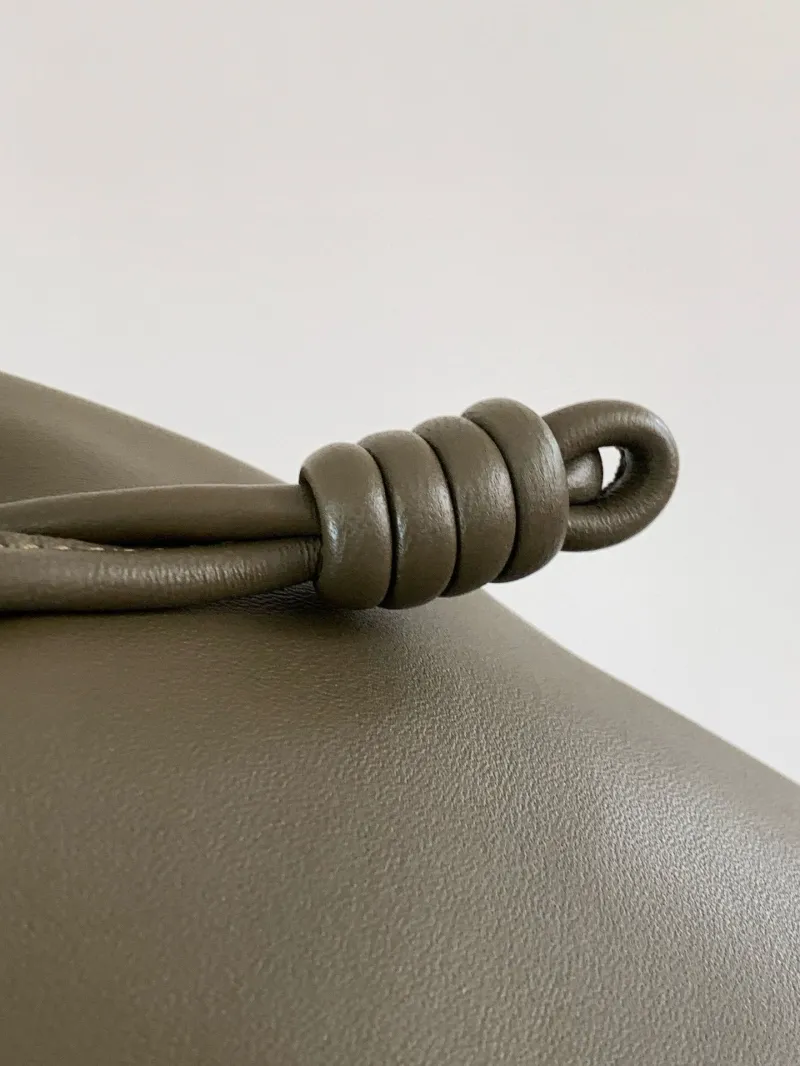 LOEWE Olive Green Leather Bucket Bag with Chain Strap - Image 6