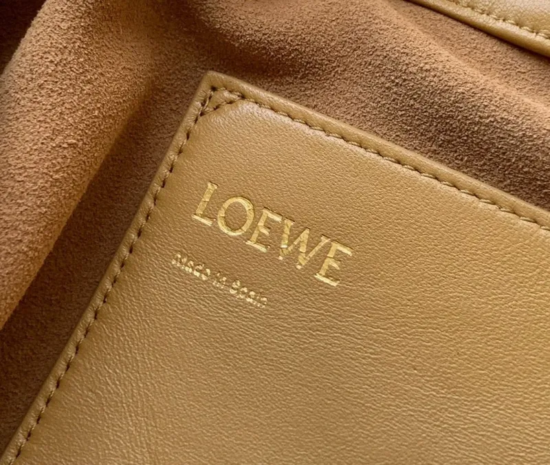 Loewe Tan Leather Bucket Bag with Gold Chain - Image 9