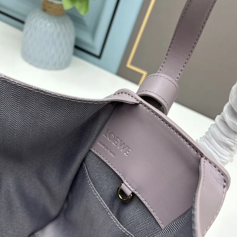 LOEWE S33A Gray Leather Bucket Bag - Image 8