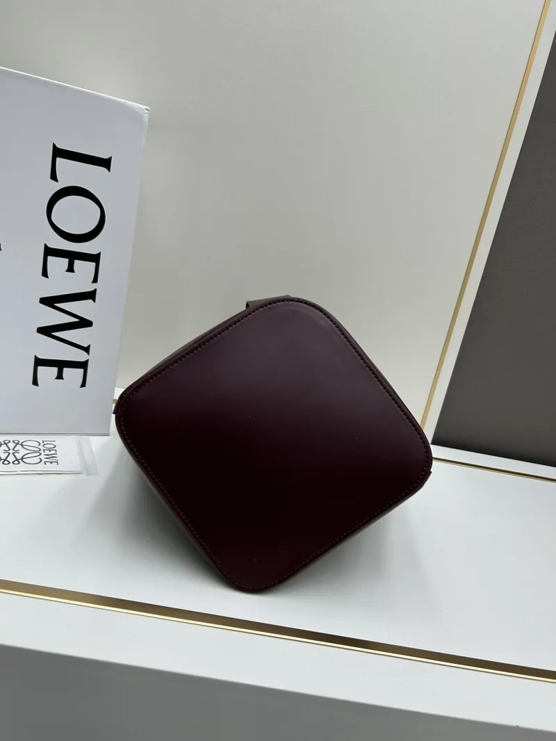 LOEWE Burgundy Bucket Bag 652288 - Image 5