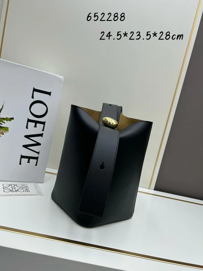 LOEWE Black Leather Bucket Bag 652288