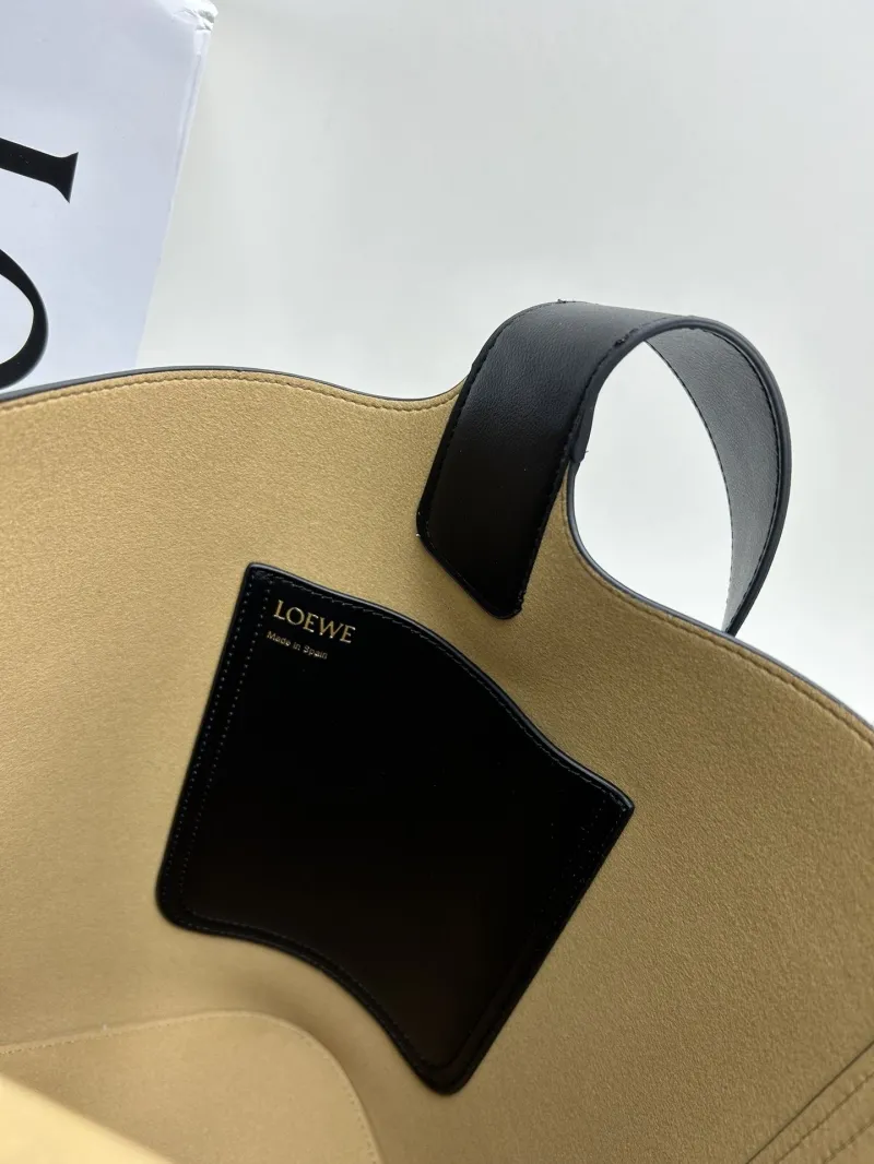 LOEWE Black Leather Bucket Bag 652288 - Image 8