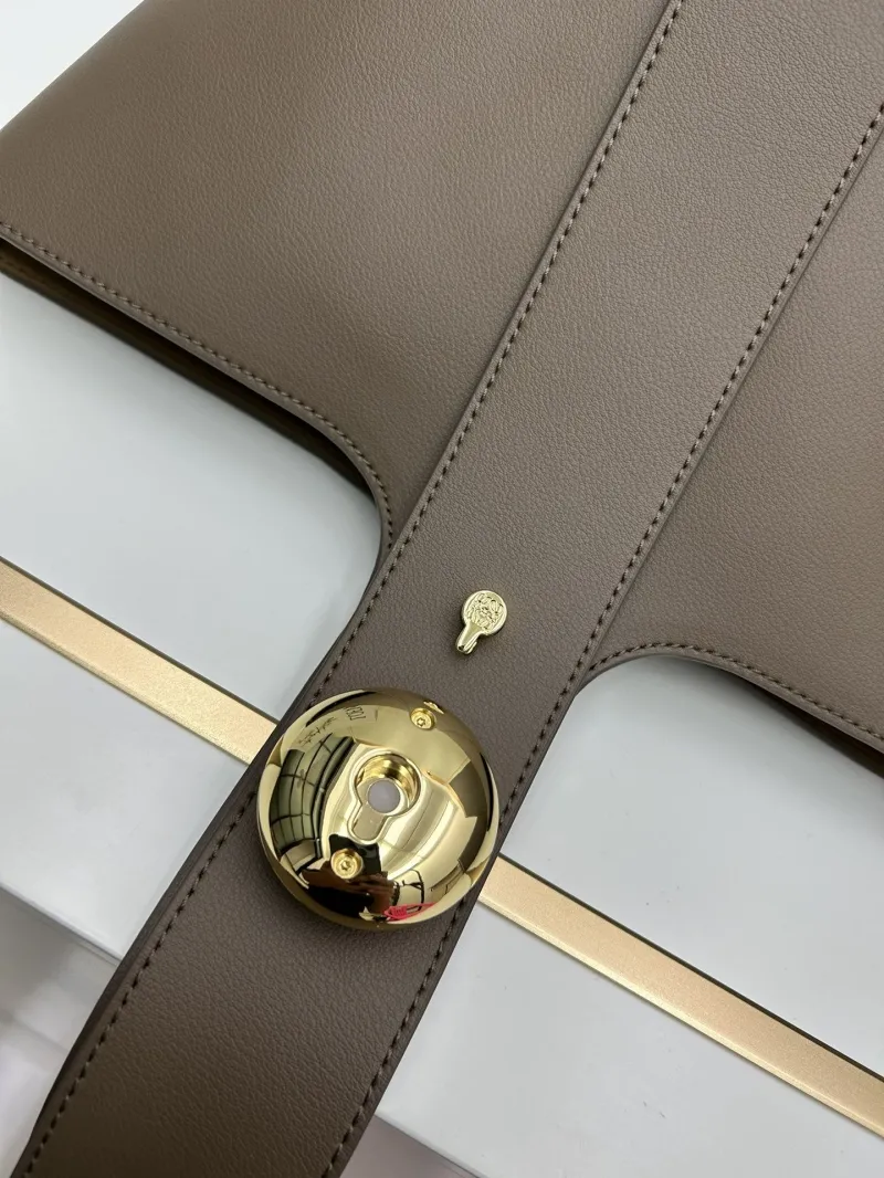 LOEWE 652288 Taupe Leather Bucket Bag - Image 6