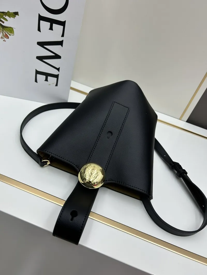 LOEWE Black Leather Bucket Bag S260408 Crossbody Bag - Image 4