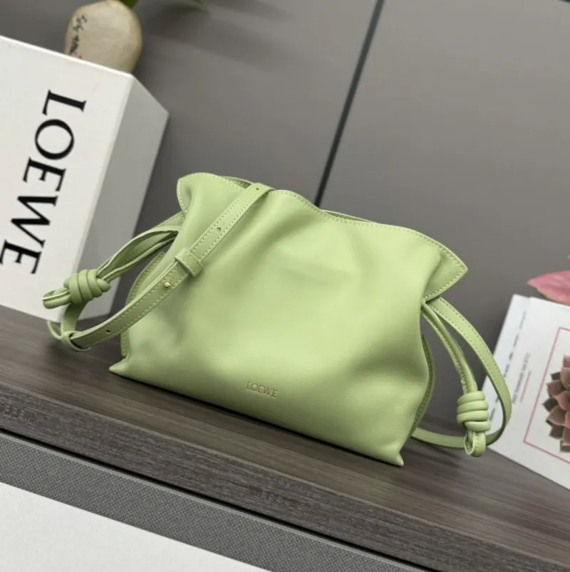 Loewe Clutch-6