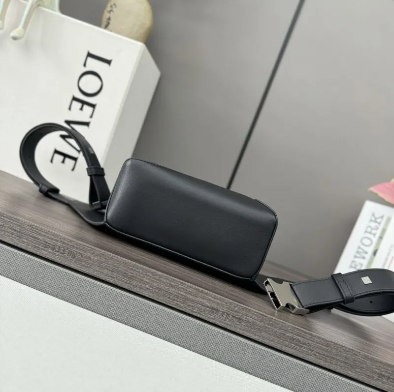 Loewe Clutch-8 - Image 5