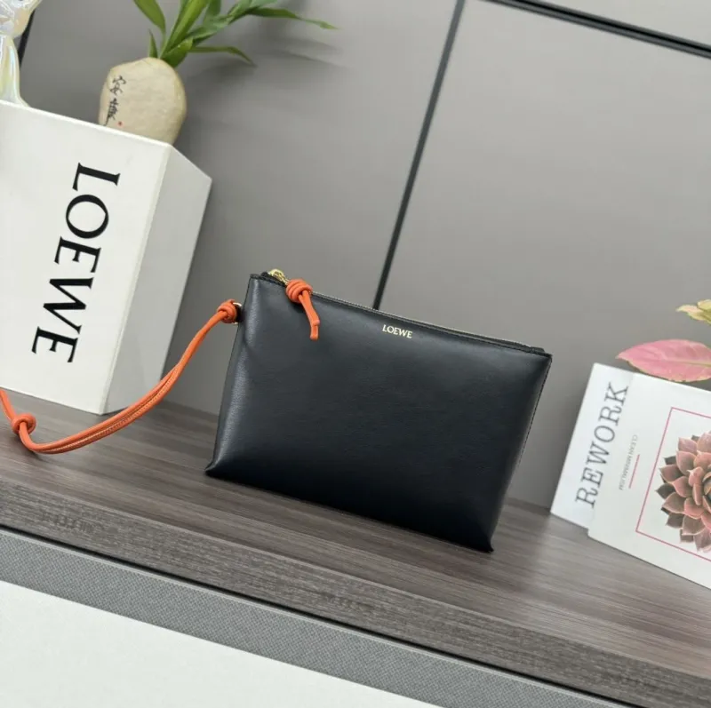Loewe Clutch-11