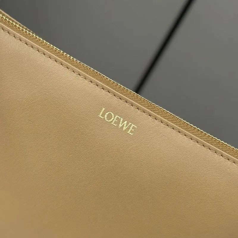 Loewe Clutch-12 - Image 6