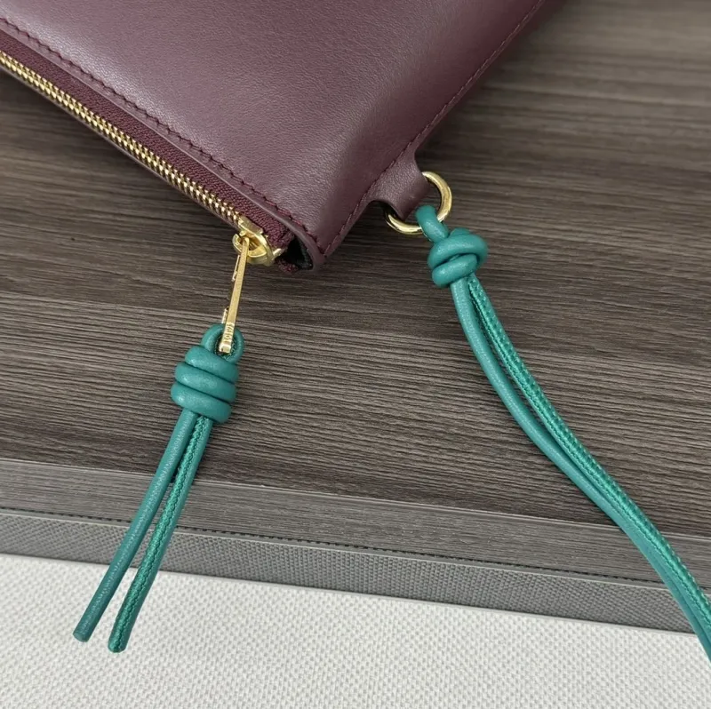 Loewe Clutch-13 - Image 7