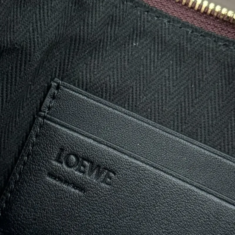 Loewe Clutch-13 - Image 9