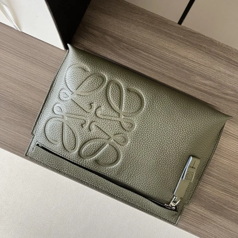 Loewe Clutch-14 - Image 7