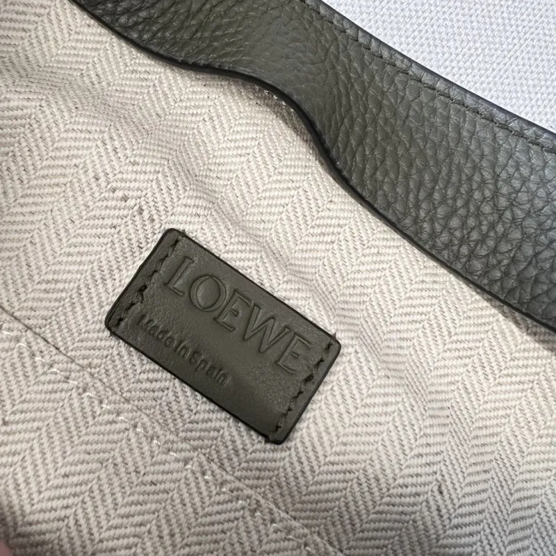 Loewe Clutch-14 - Image 9