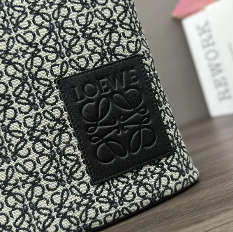 Loewe Clutch-19 - Image 6
