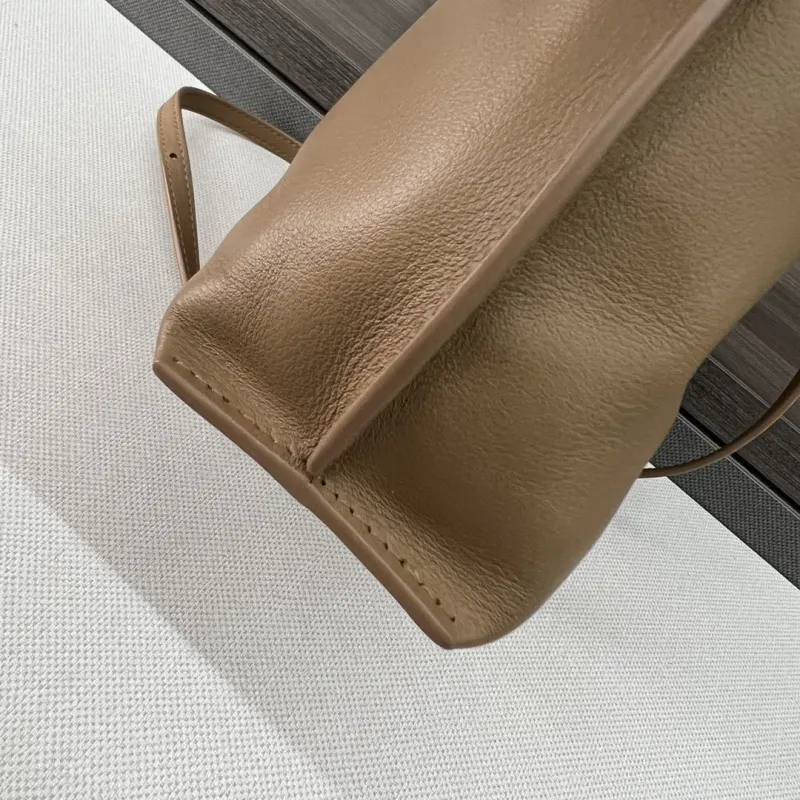 Loewe Clutch-23 - Image 7