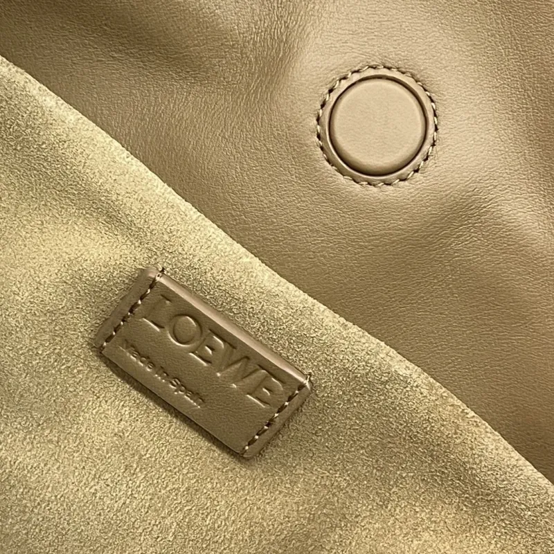 Loewe Clutch-23 - Image 9